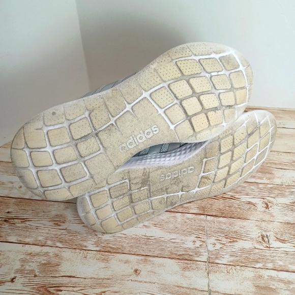 Adidas PureMotion Cloudfoam Sneakers Tennis Shoes Silver on Silver Women's 7 - Picture 10 of 11